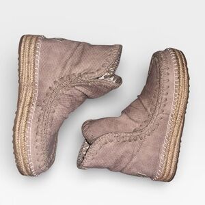 Mou Eskimo 18 Jute Boots in Taupe Espadrille Shoes